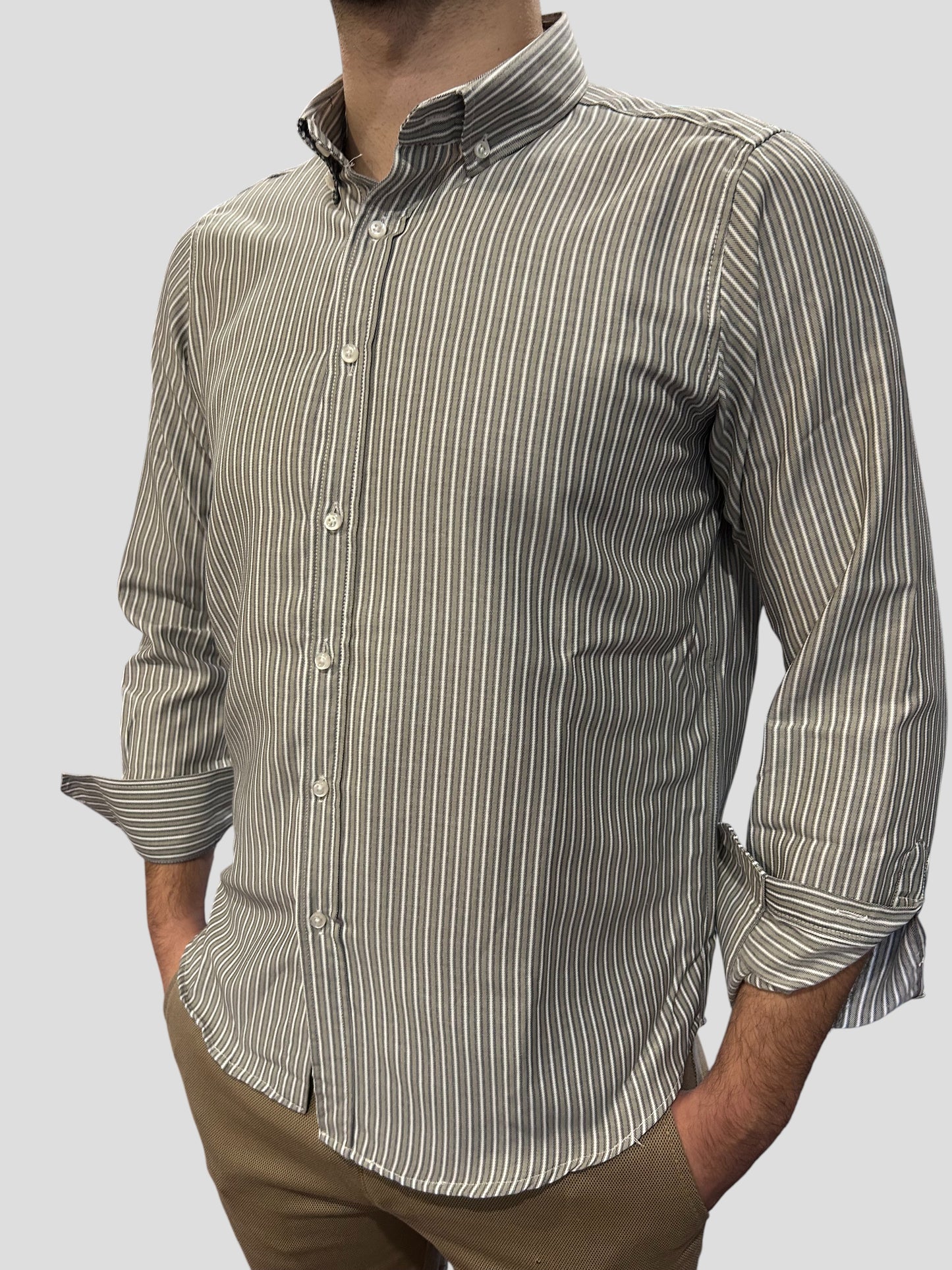 Camisa Regular Fit Risca Cáqui