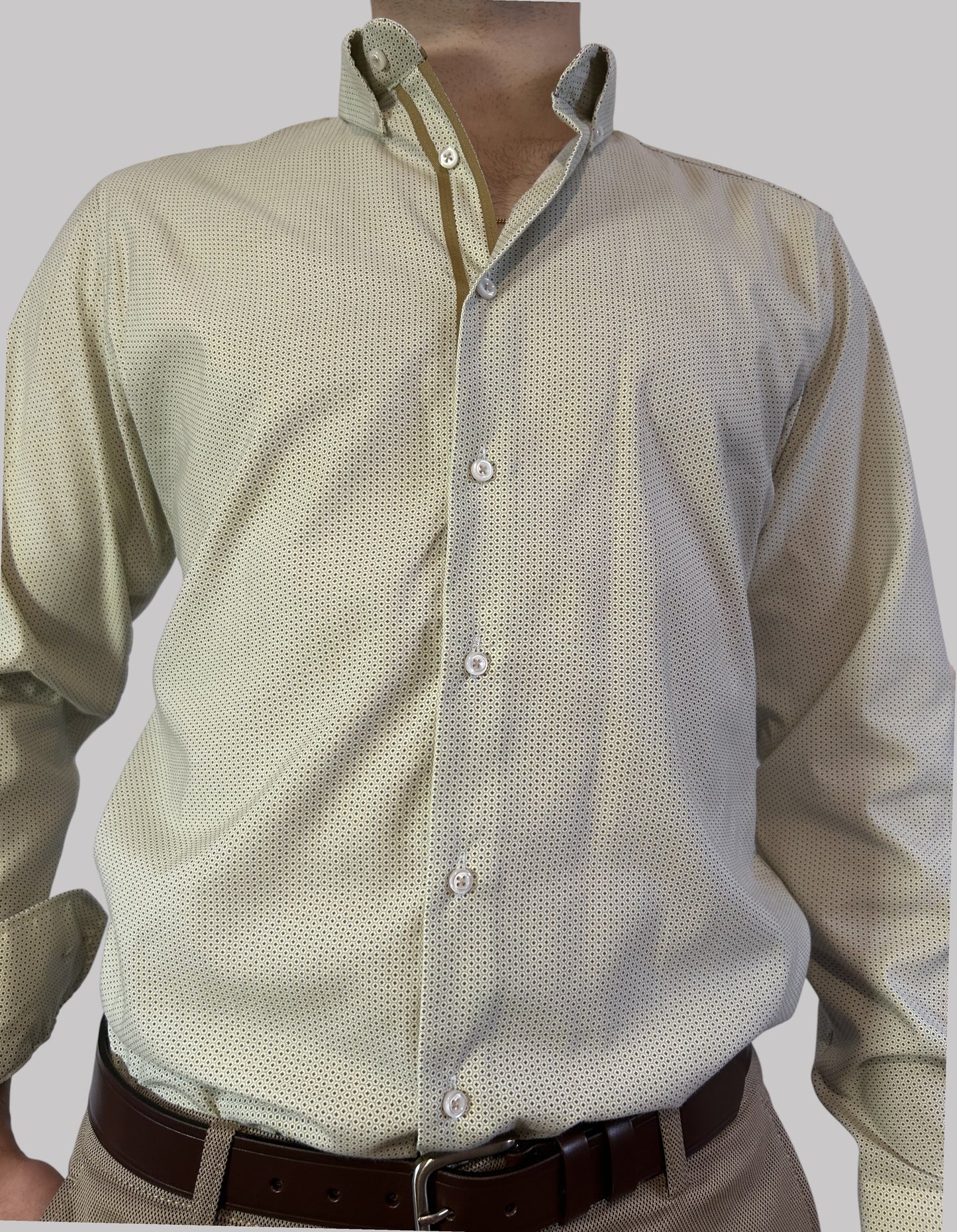 Slim Fit - verde claro com pintas