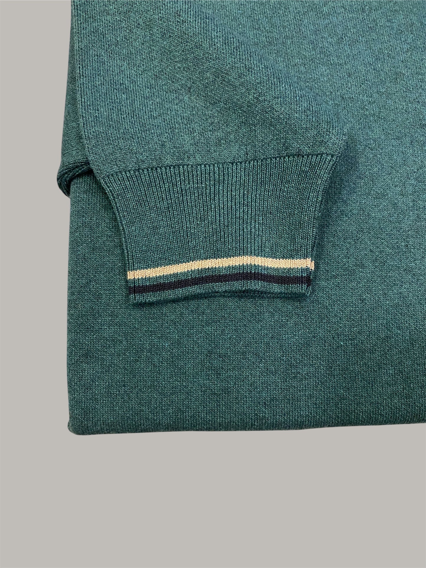 Camisola Verde Malha red.