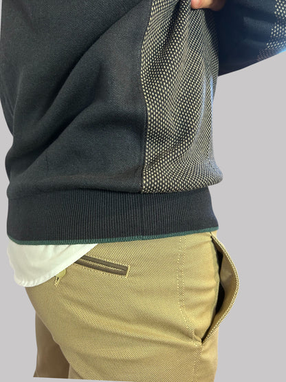 Malha de fecho azul e bege