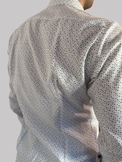 Slim Fit - desenho tipo flor em tons de castanho e azul