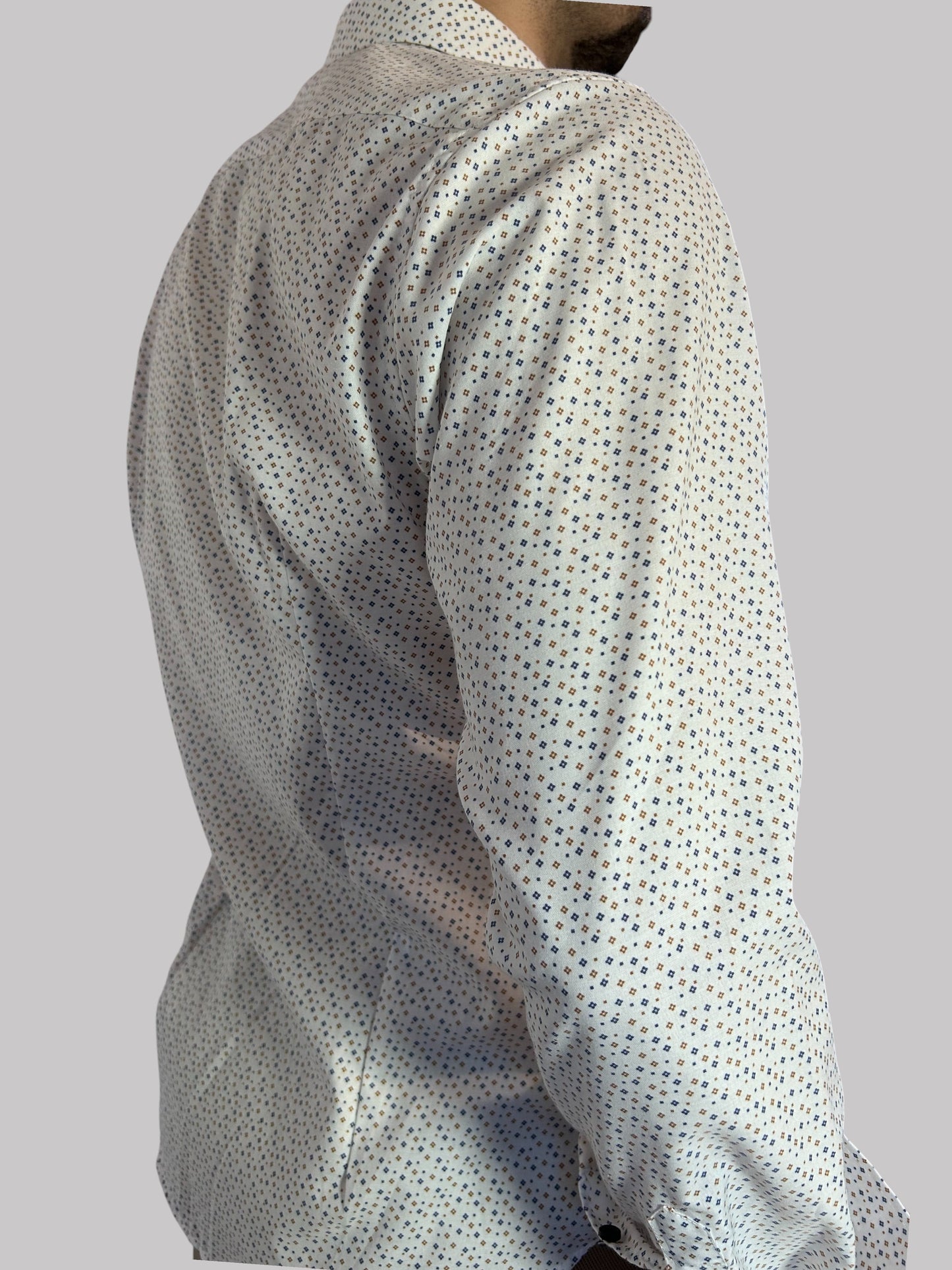 Slim Fit - desenho tipo flor em tons de castanho e azul