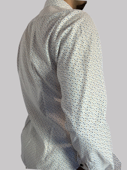 Slim Fit - desenho tipo flor em tons de castanho e azul