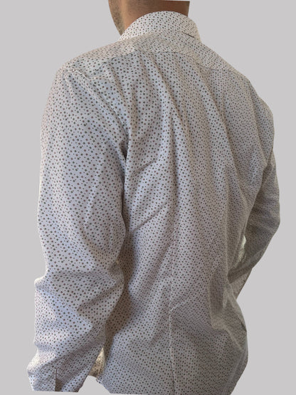 Slim Fit - desenho tipo flor em tons de castanho e verde