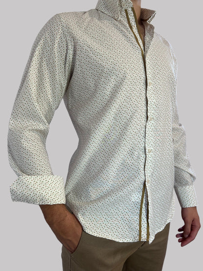 Slim Fit - desenho tipo flor em tons de castanho e verde