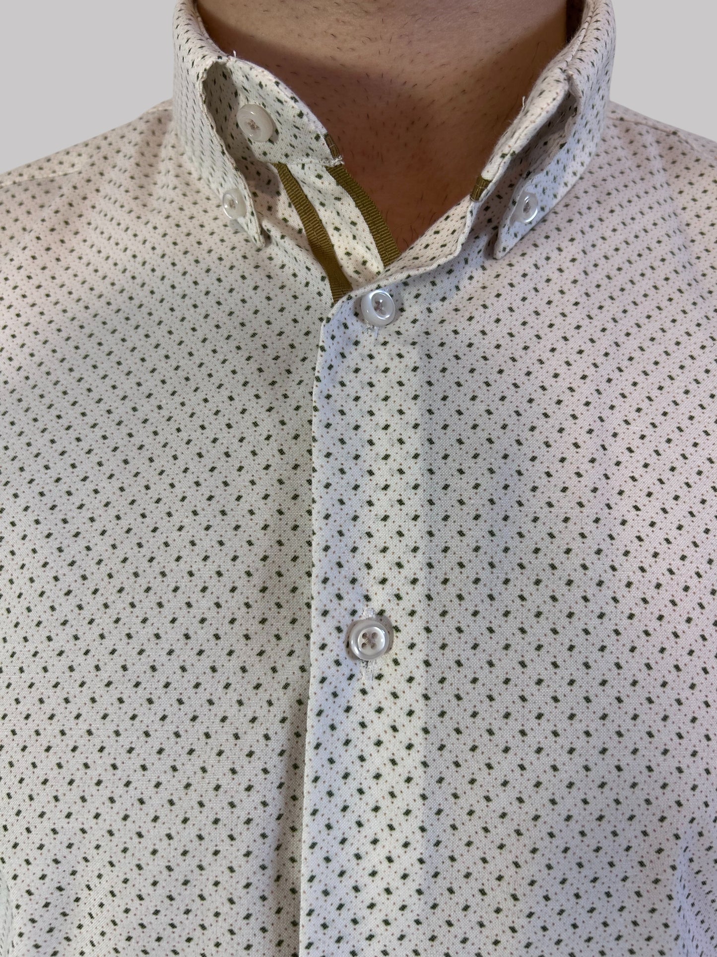 Slim Fit - com pintas verdes