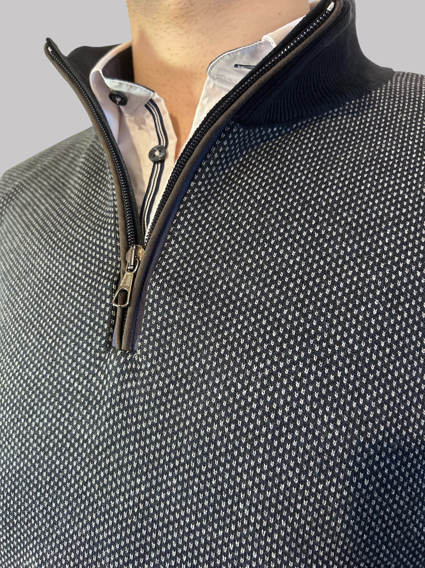 Malha de fecho azul e cinza